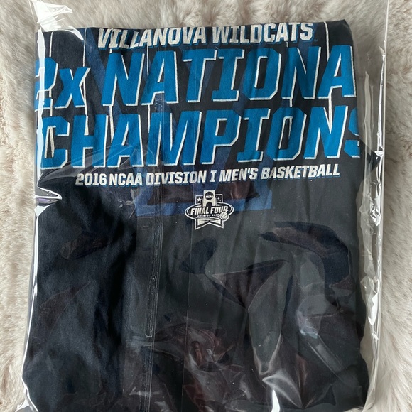 Villanova wildcats 2x Champions basketball - Picture 3 of 4